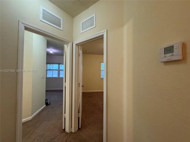 8650 NW 97 ave 216, Doral, FL 33178