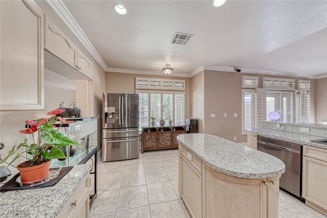 8839 La Manga Avenue, Las Vegas, NV 89147