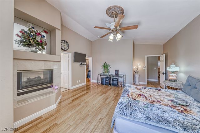 8839 La Manga Avenue, Las Vegas, NV 89147