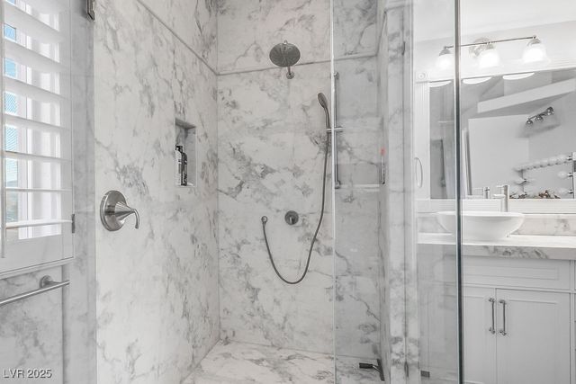 8839 La Manga Avenue, Las Vegas, NV 89147