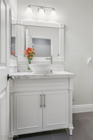 8839 La Manga Avenue, Las Vegas, NV 89147