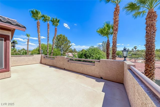 8839 La Manga Avenue, Las Vegas, NV 89147