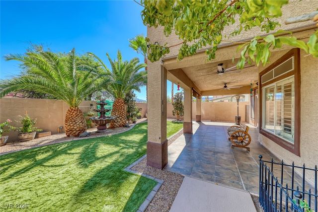 8839 La Manga Avenue, Las Vegas, NV 89147