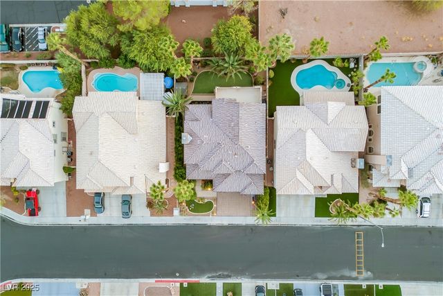 8839 La Manga Avenue, Las Vegas, NV 89147