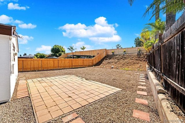 8937 Hammond Dr, San Diego, CA 92123