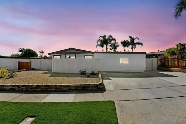 8937 Hammond Dr, San Diego, CA 92123