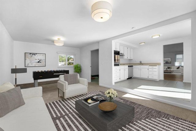 8937 Hammond Dr, San Diego, CA 92123