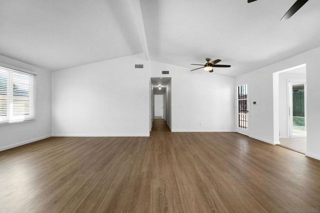 8937 Hammond Dr, San Diego, CA 92123