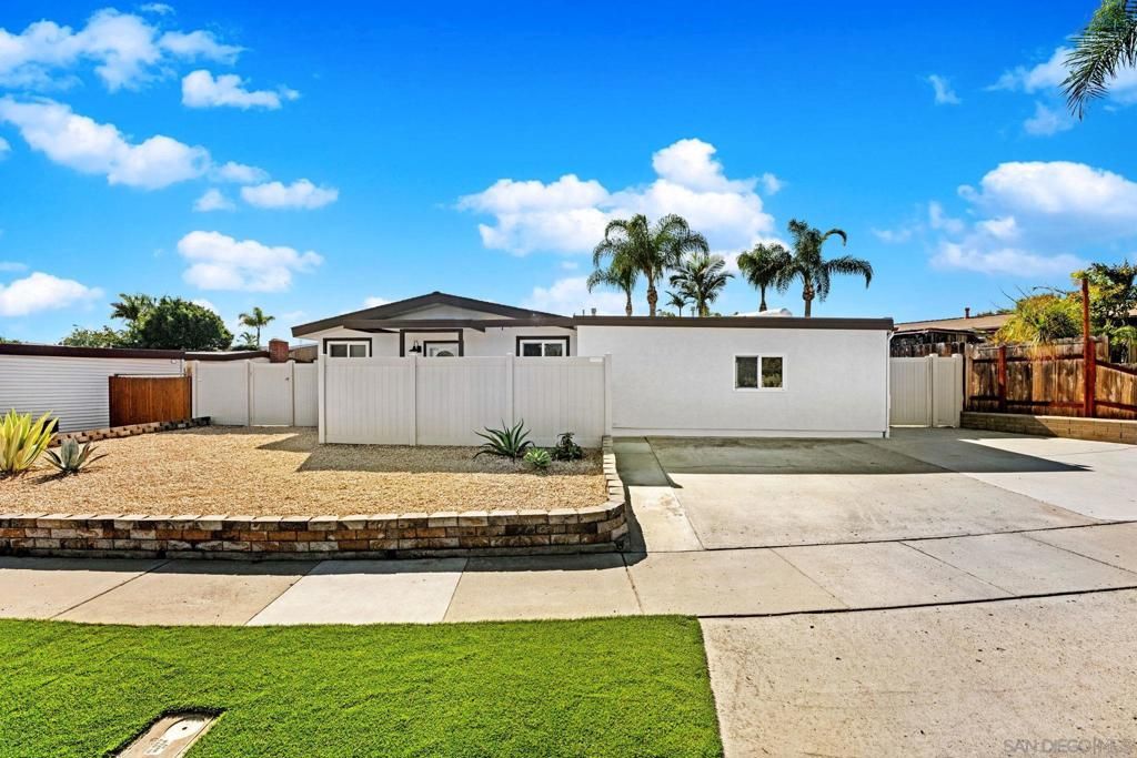 8937 Hammond Dr, San Diego, CA 92123