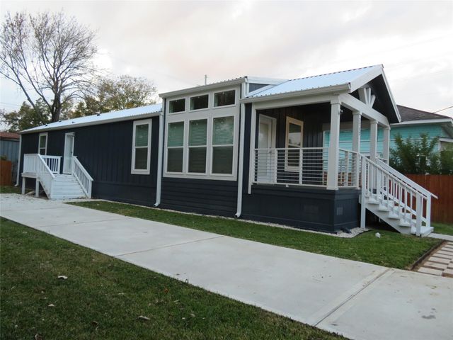 2712 Bering Street, Houston, TX 77003