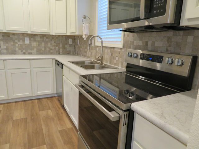 2712 Bering Street, Houston, TX 77003