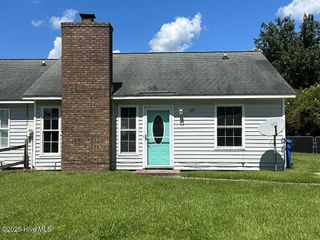 399 W Frances Street, Jacksonville, NC 28546