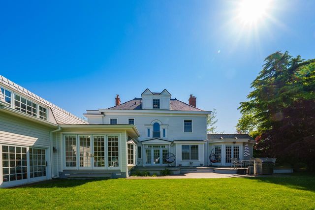 Address unavailable.