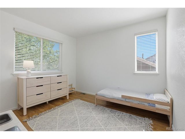 8814 S Field Ct, Littleton, CO 80128