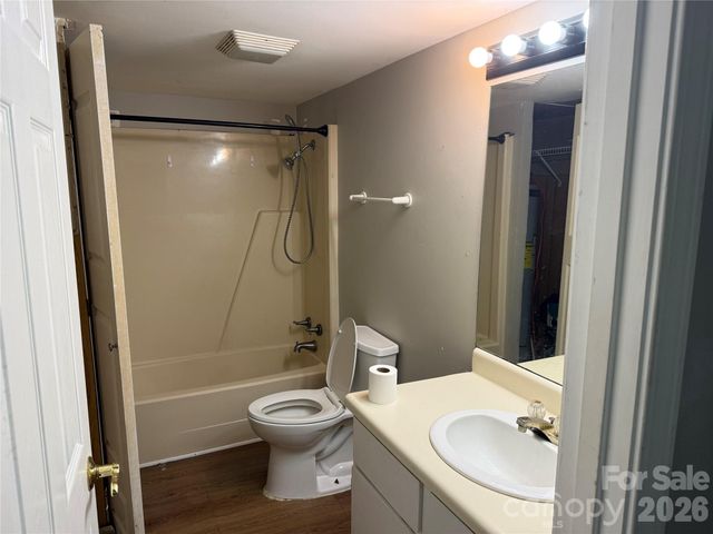 45 Overbrook Drive, Saluda, NC 28773