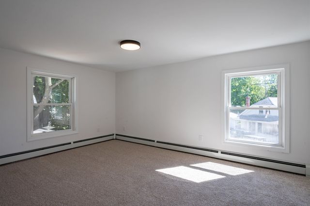 11 Millville Street, Salem, NH 03079