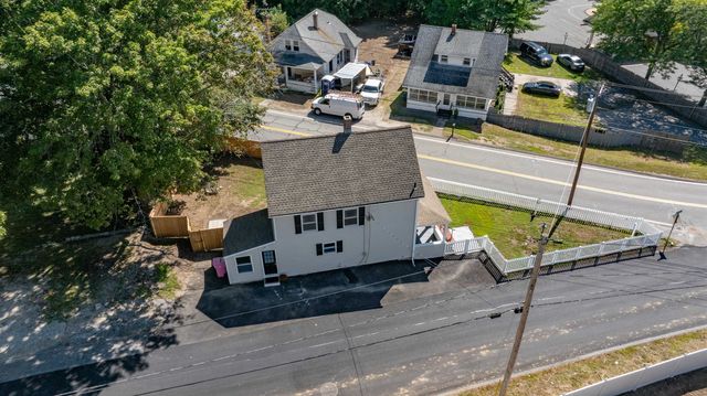 11 Millville Street, Salem, NH 03079
