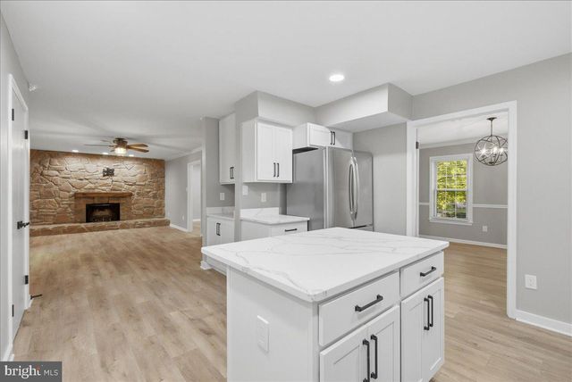4706 PINECREST CT, Dumfries, VA 22025