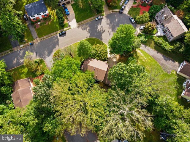 4706 PINECREST CT, Dumfries, VA 22025
