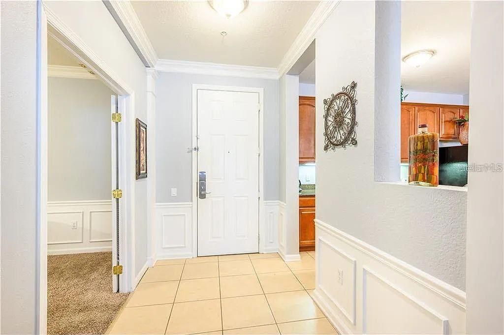 Image 11 of property listing at 5037 SHOREWAY LOOP 10602, Orlando, FL 32819