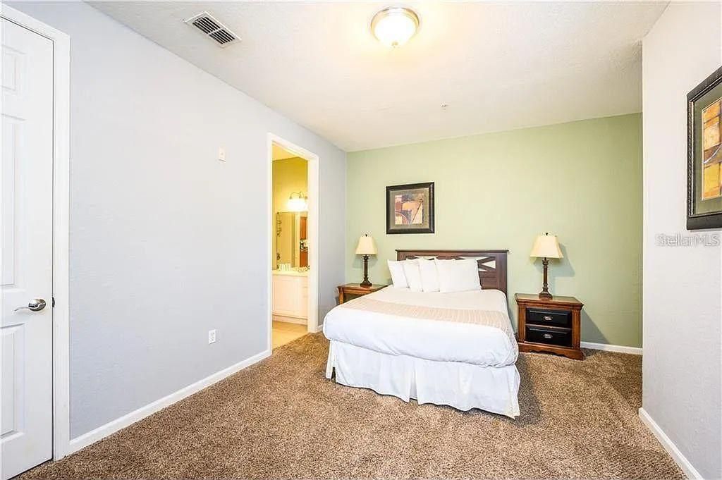 Image 14 of property listing at 5037 SHOREWAY LOOP 10602, Orlando, FL 32819