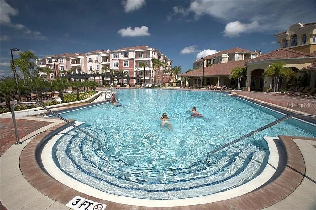 Image 20 of property listing at 5037 SHOREWAY LOOP 10602, Orlando, FL 32819