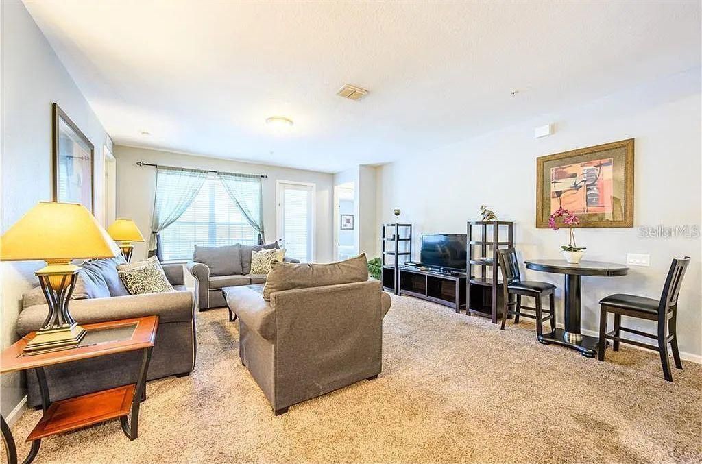 Image 10 of property listing at 5037 SHOREWAY LOOP 10602, Orlando, FL 32819