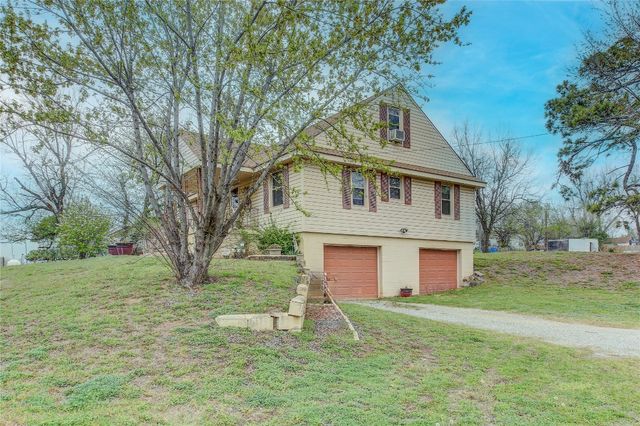 701 W Comanche Avenue, Rush Springs, OK 73082