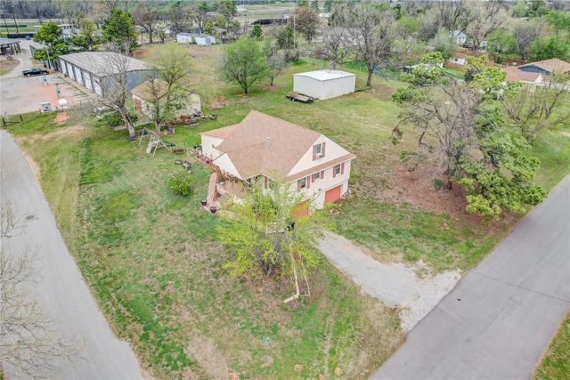 701 W Comanche Avenue, Rush Springs, OK 73082
