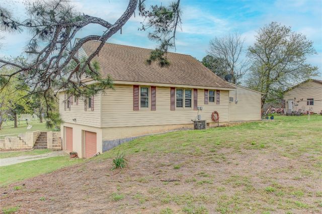 701 W Comanche Avenue, Rush Springs, OK 73082