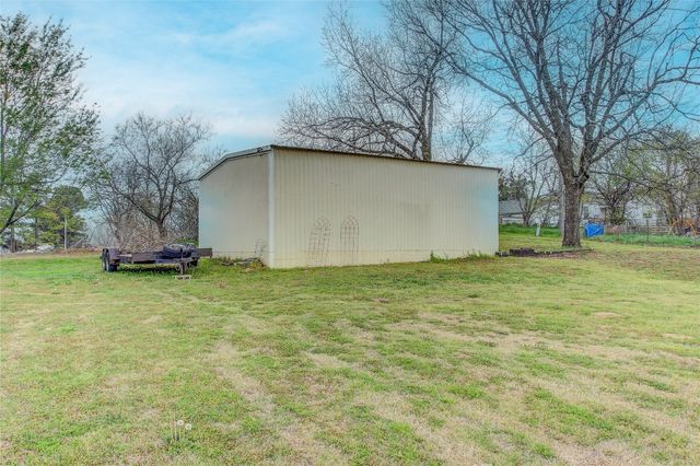 701 W Comanche Avenue, Rush Springs, OK 73082