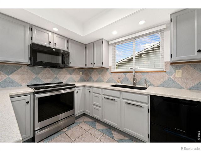 1605 24th Avenue, Longmont, CO 80501