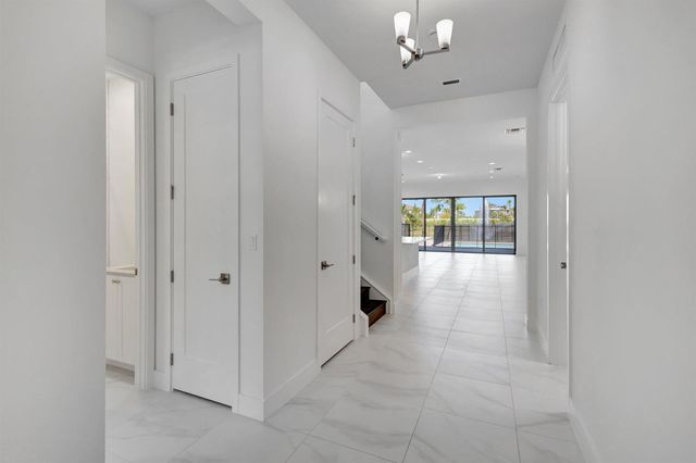 13079 Feathering Way, Palm Beach Gardens, FL 33412
