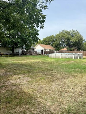 504 Cordell Street, Brownwood, TX 76801