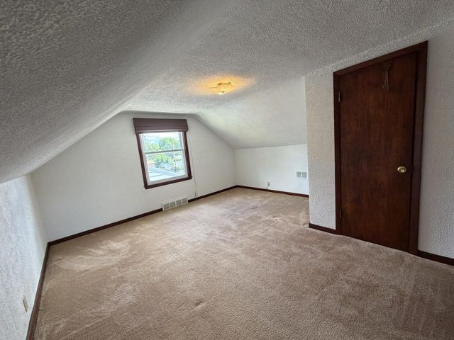 2850 S 50th STREET, Milwaukee, WI 53219
