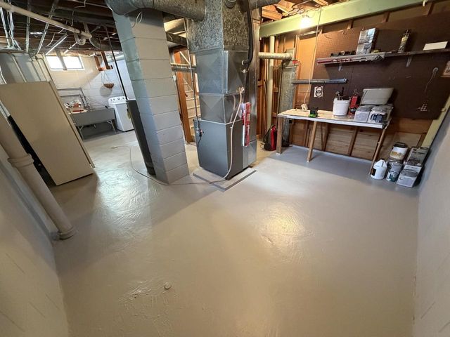 2850 S 50th STREET, Milwaukee, WI 53219