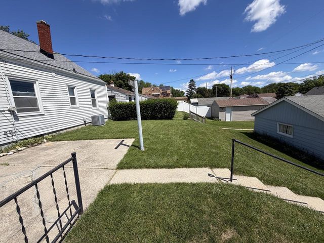 2850 S 50th STREET, Milwaukee, WI 53219