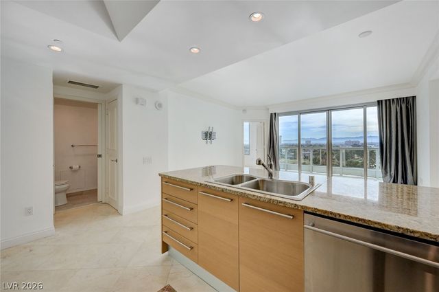 322 Karen Avenue 804, Las Vegas, NV 89109
