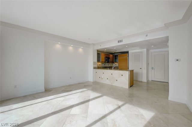 322 Karen Avenue 804, Las Vegas, NV 89109