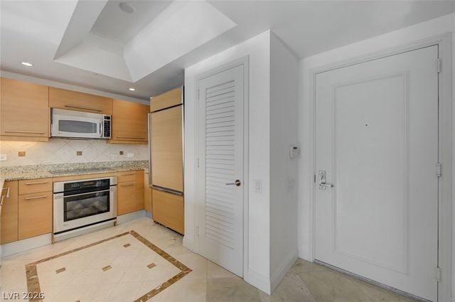 322 Karen Avenue 804, Las Vegas, NV 89109