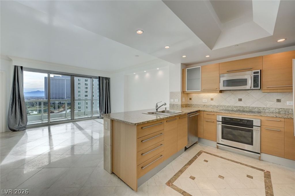 322 Karen Avenue 804, Las Vegas, NV 89109