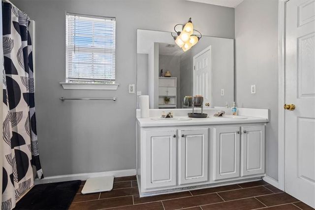 5210 Katherine Village Dr, Ellenwood, GA 30294