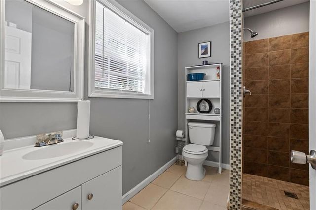 5210 Katherine Village Dr, Ellenwood, GA 30294