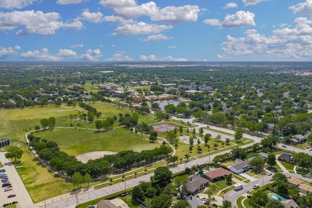 1631 N Glasgow St, Wichita, KS 67206