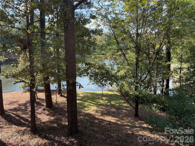 1437 Westmoreland Drive, Lancaster, SC 29720