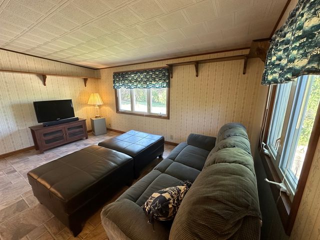 13629 Garden Plain Road, Morrison, IL 61270