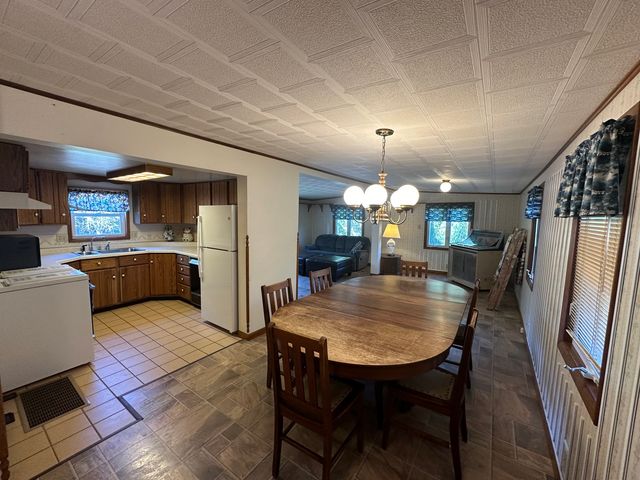 13629 Garden Plain Road, Morrison, IL 61270