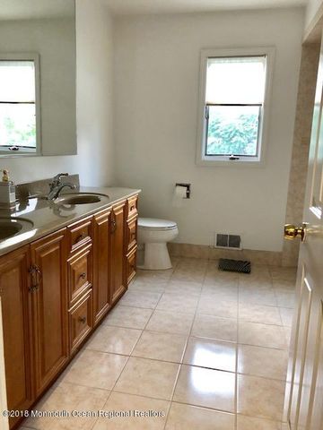 16 Bridle Drive, West Long Branch, NJ 07764