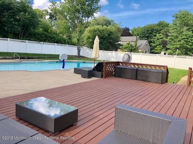 16 Bridle Drive, West Long Branch, NJ 07764