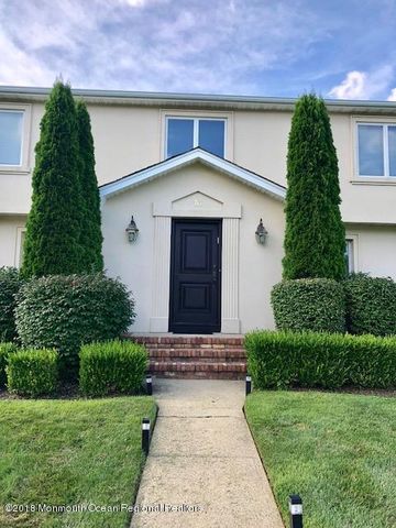 16 Bridle Drive, West Long Branch, NJ 07764